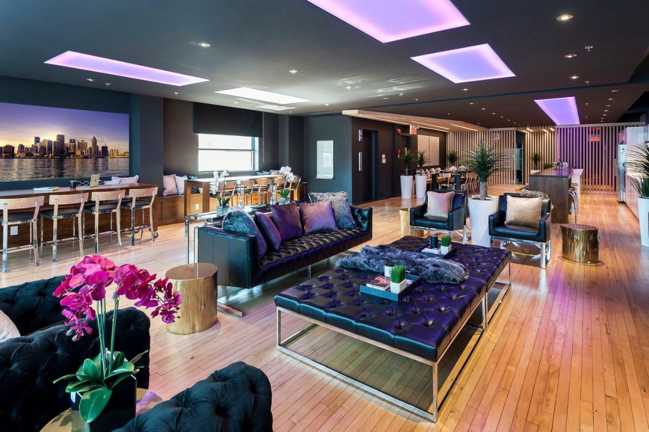 The Holland Hotel By Simplissimmo มอนทรีอัล ภายนอก รูปภาพ